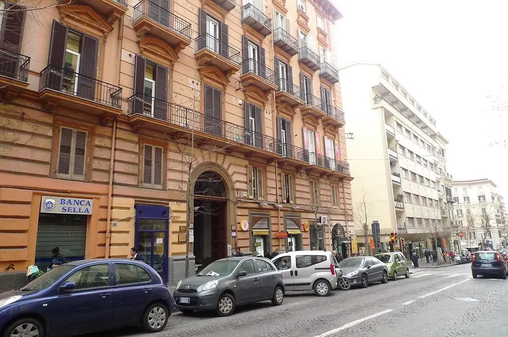 Fiori Scarlatti Apartment Naples
