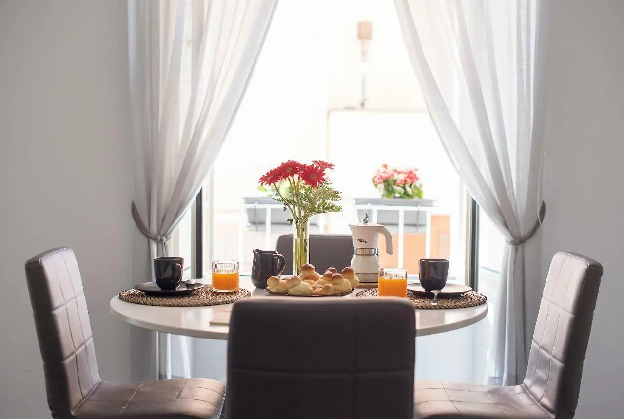 Fiori Scarlatti Apartment Naples Italy
