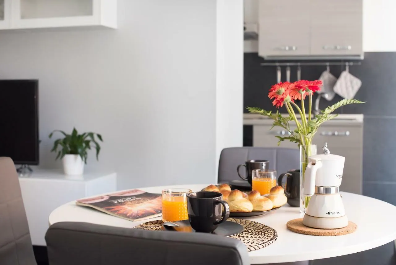 Fiori Scarlatti Apartment Naples 0*,  Italy