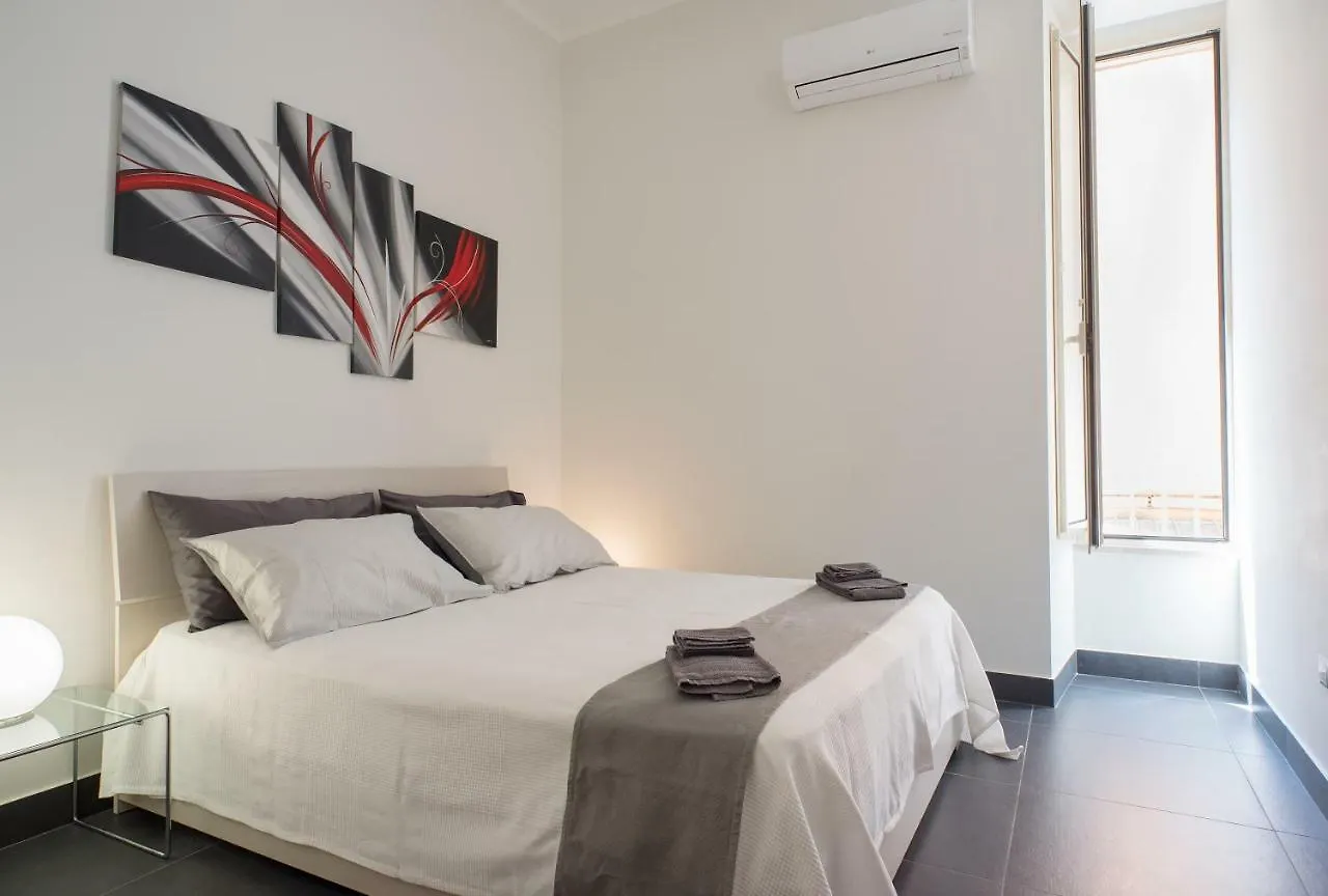 Fiori Scarlatti Apartment Naples Italy